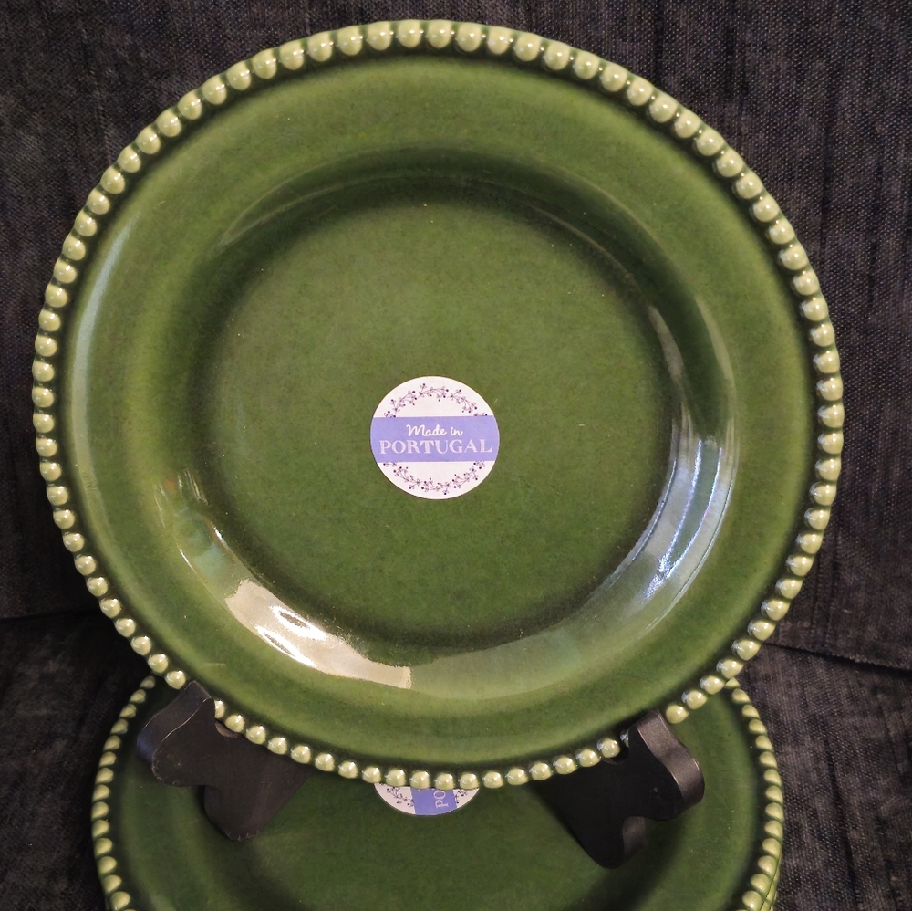Set of 4 Emerald green ceramic dessert/salad/appetizer plates, by Matcer…